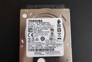 TOSHIBA 1 terabajt hard disk za laptop