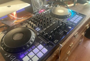 Prodajem Pioneer DJ DDJ-1000 Black 4ch Performance DJ Controller Rekordbox