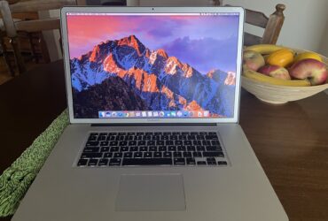 Prodajem MacBook Pro 17’’ iz 2011. godine