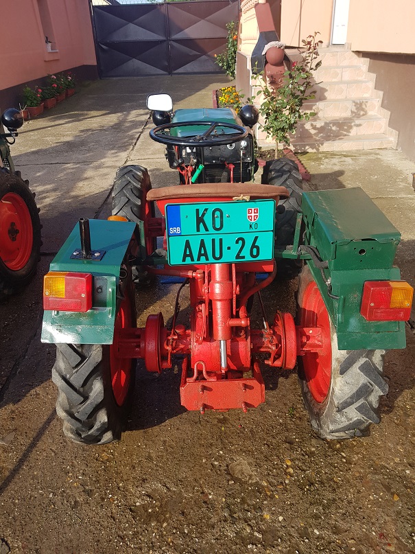 Prodajem traktor Toma Vinkovic P18