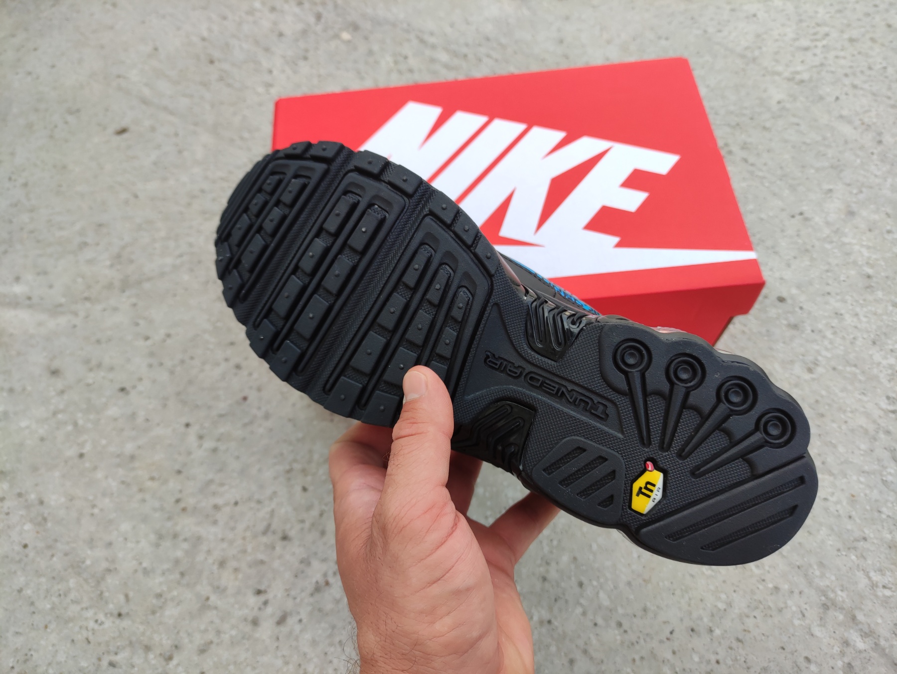 Nike Air Max Plus 3 Rainbow Gradient