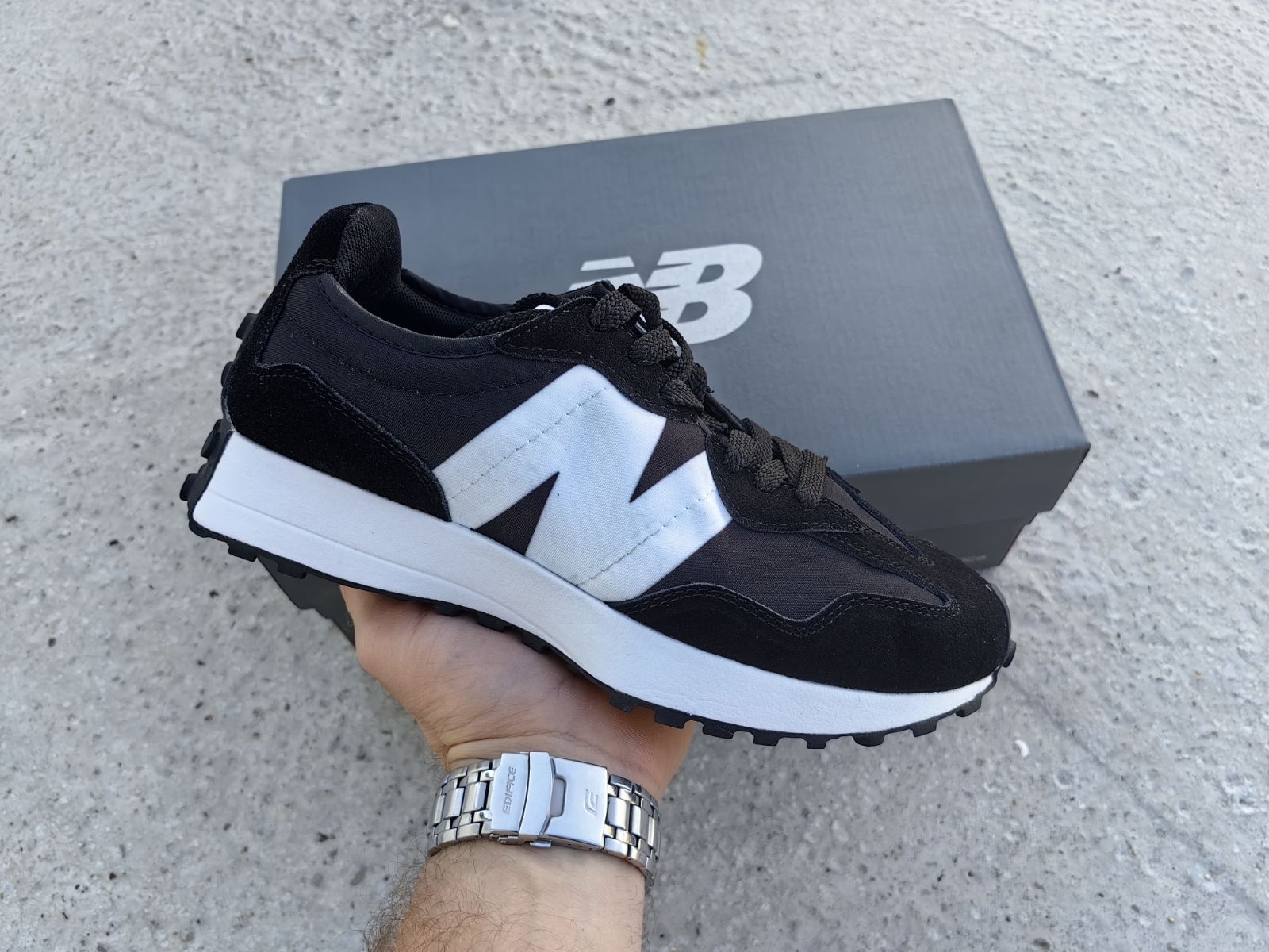 New Balance 327 Black