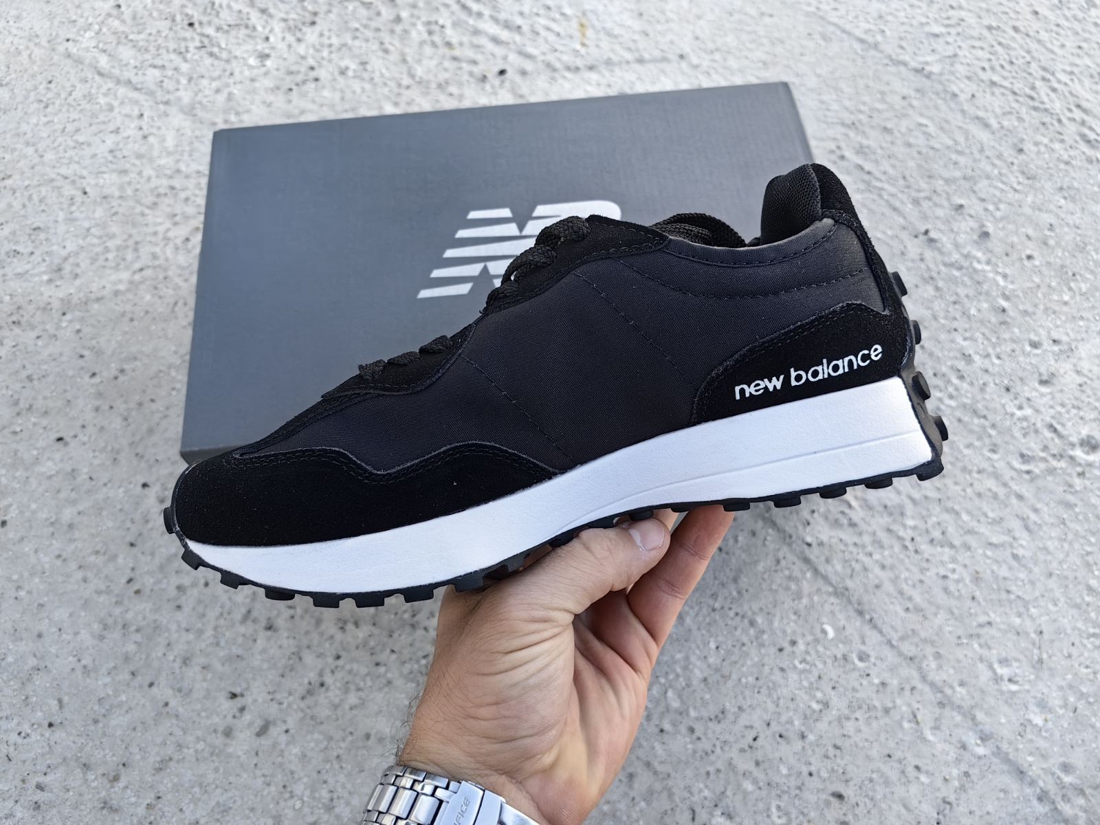 New Balance 327 Black