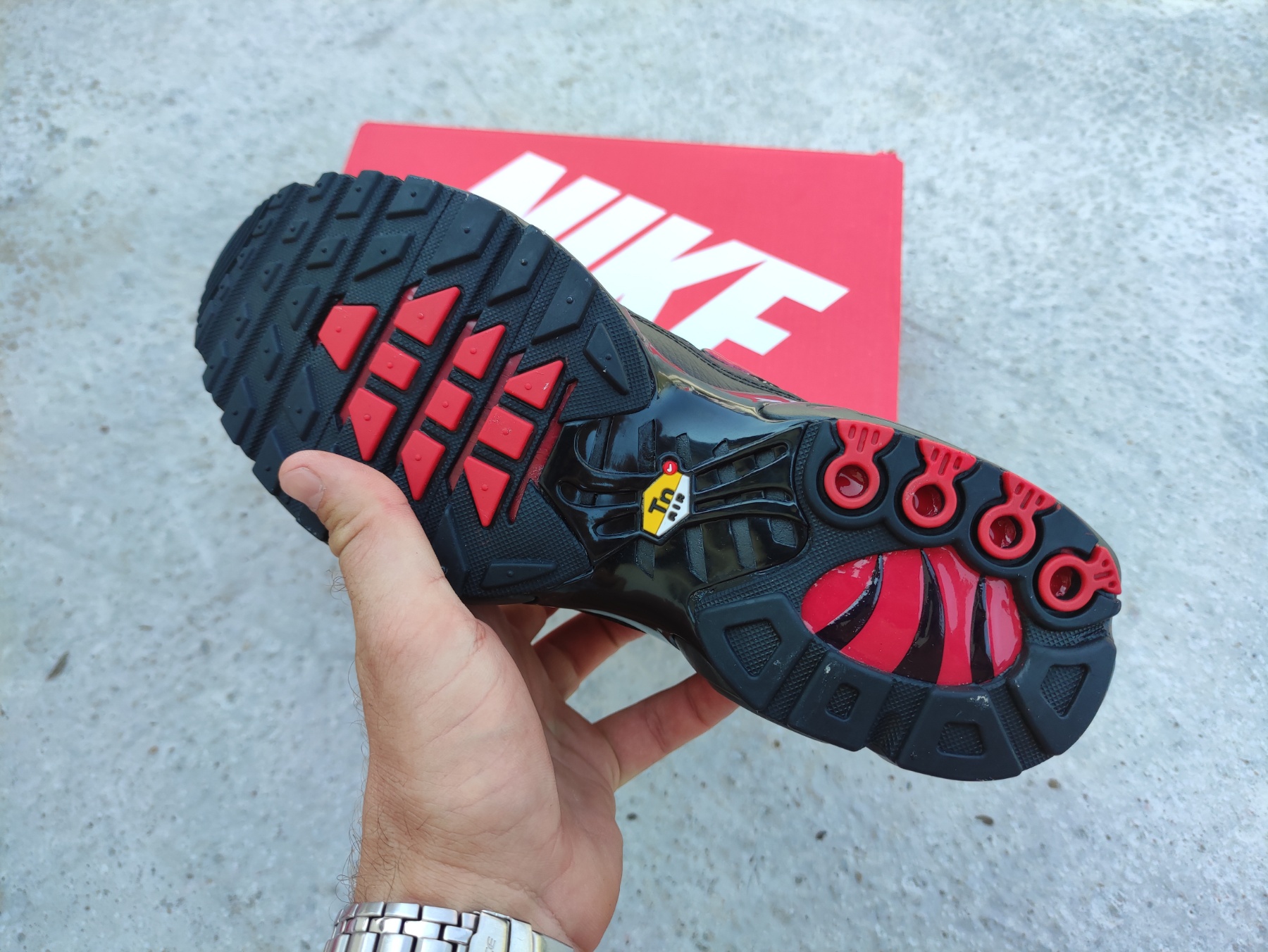 Nike Air Max Plus TN Black Red