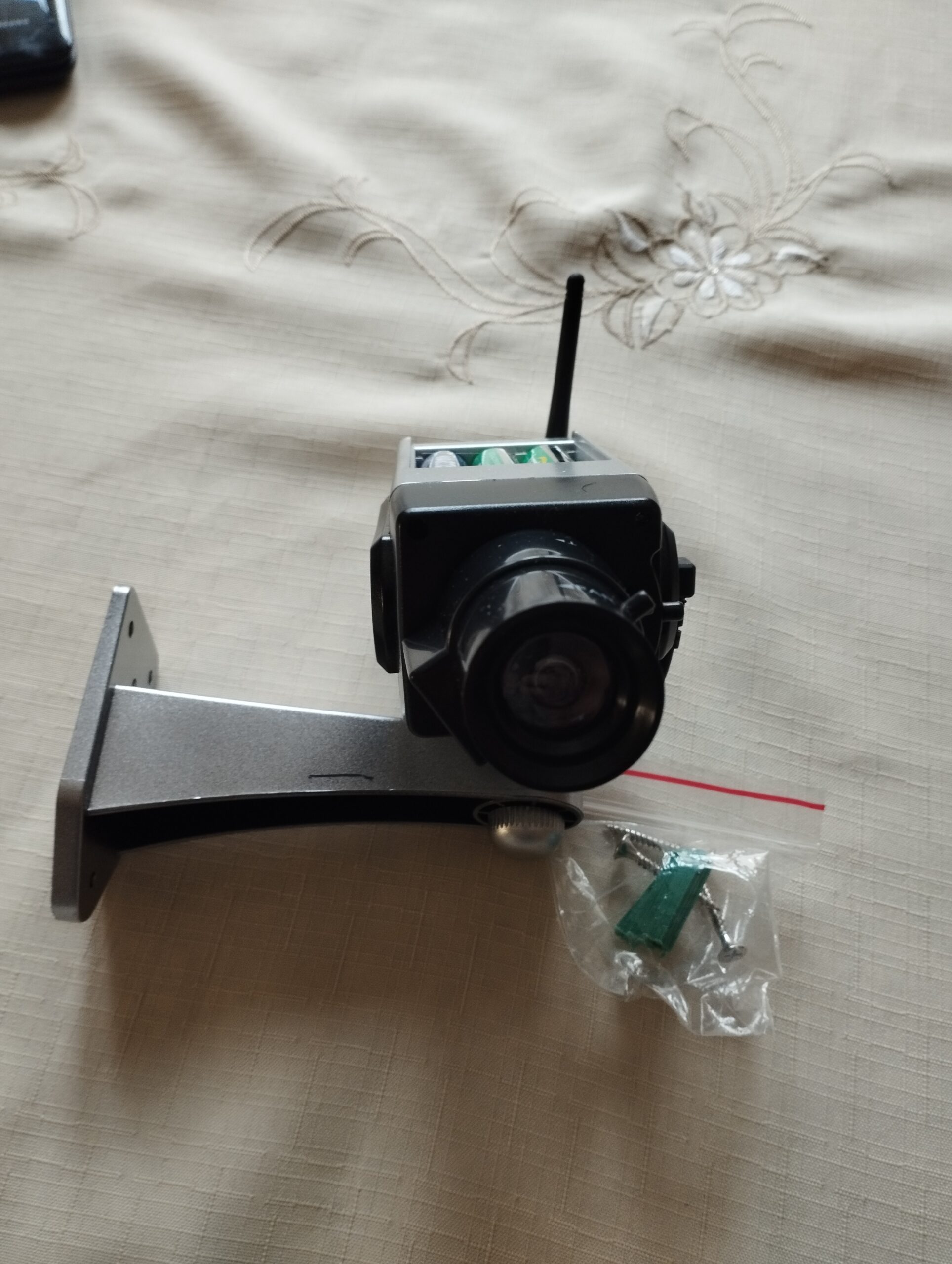 Sigurnosna kamera – "lažnjak"