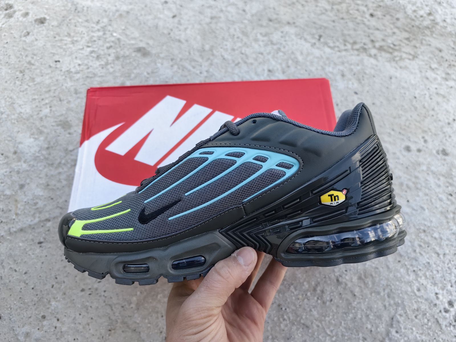 Nike Air Max Plus TN 3 Black Iridescent