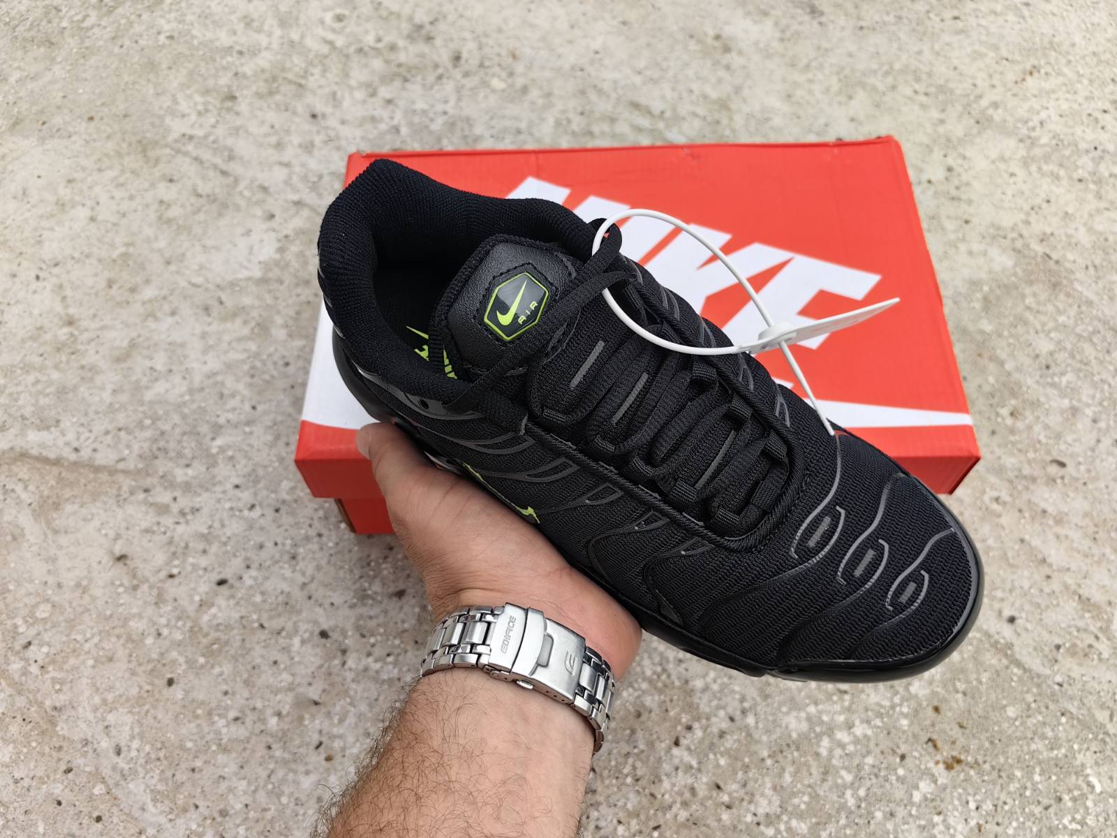 Nike Air Max Plus TN Black Volt