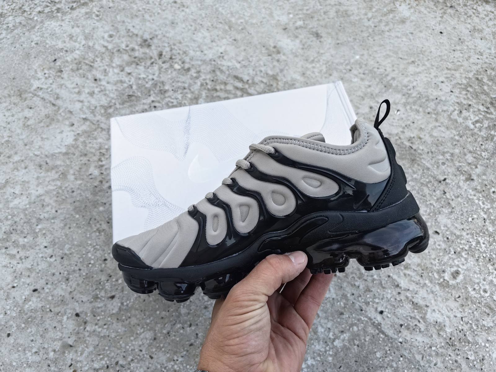 Nike Air VaporMax Plus Cool Grey Black