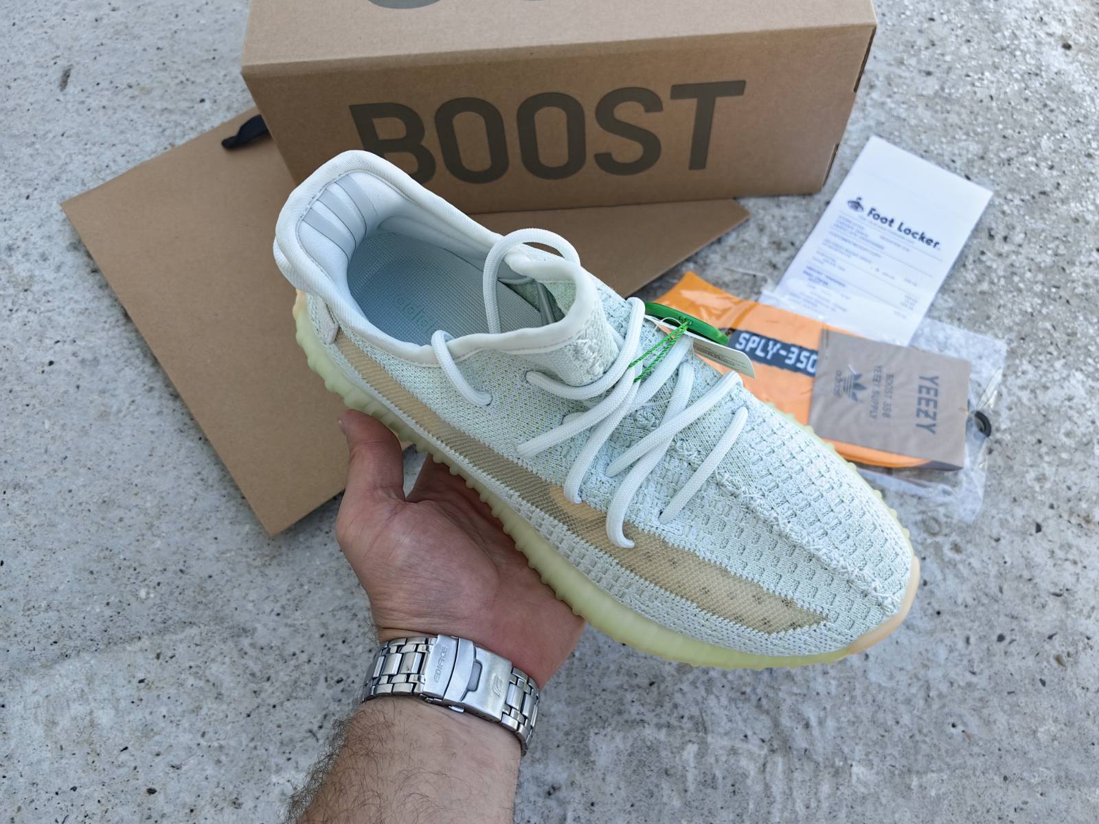 Adidas Yeezy Boost 350 V2 Hyperspace