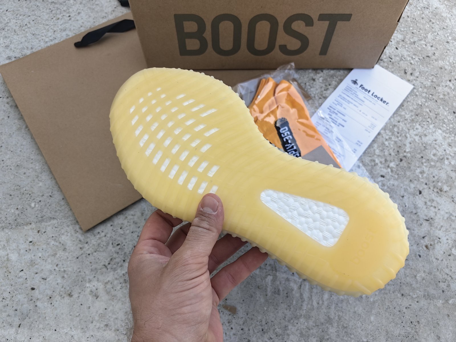 Adidas Yeezy Boost 350 V2 Hyperspace