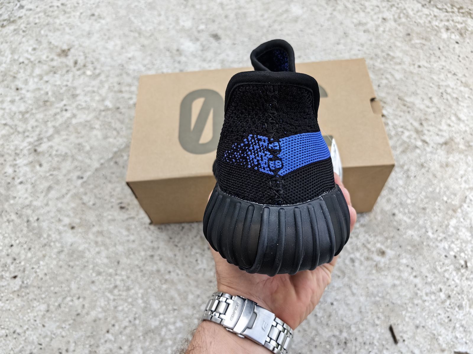 Adidas Yeezy Boost 350 V2 Dazzling Blue