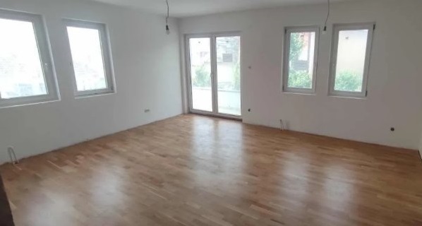 Stan Lazarevac 69m2