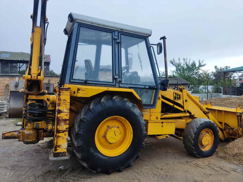 KOMBINIRKA  JCB 3cx 1990. godište