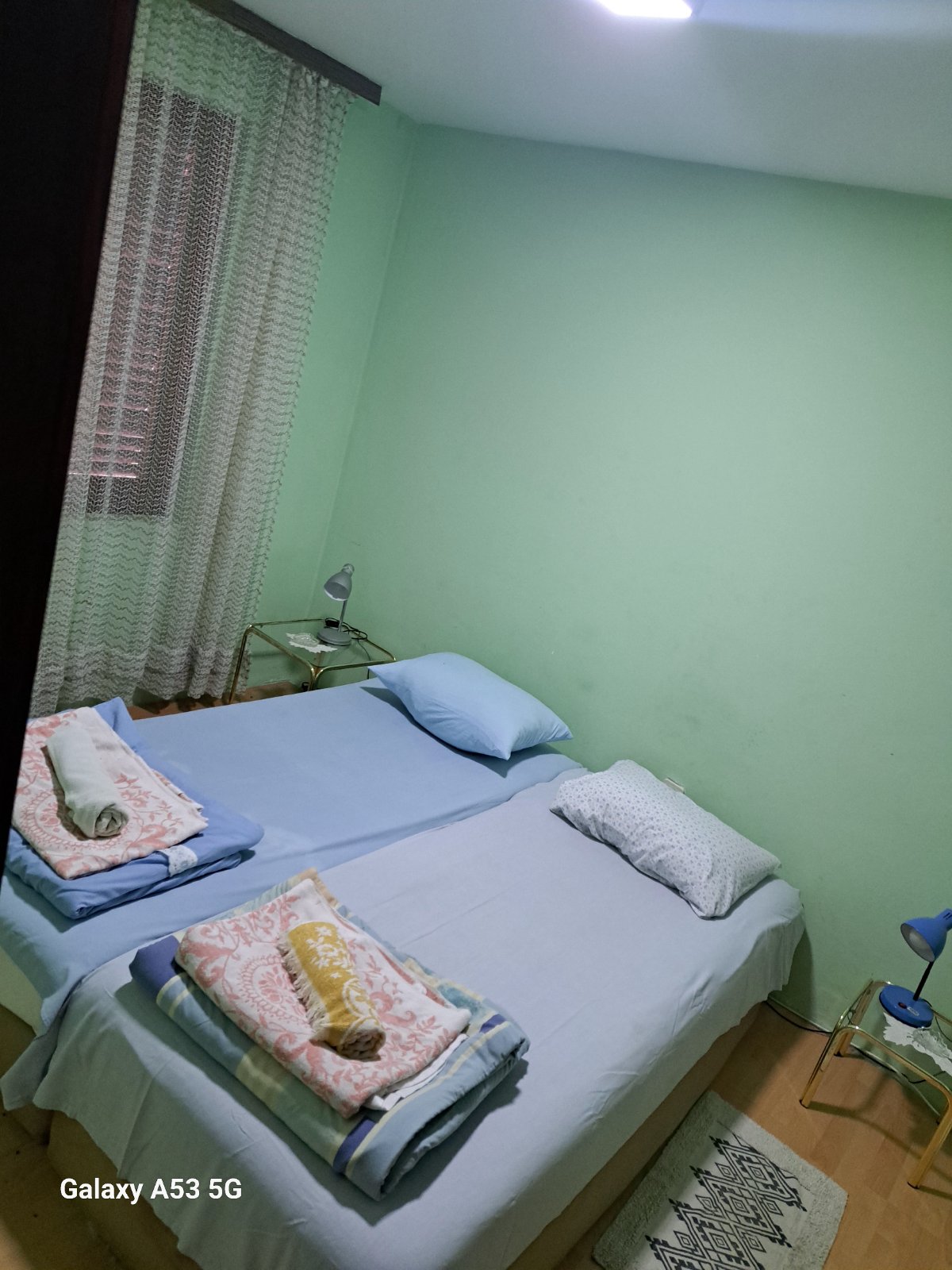 Izdaje se apartman-vikendica na Srebrnom jezeru