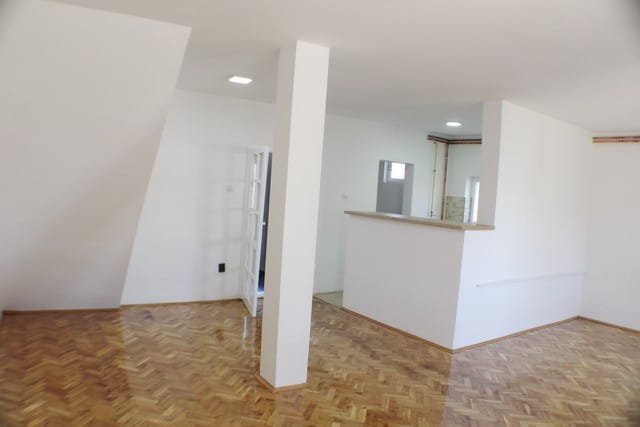 Izdavanje Kuće u centru Novog Sada