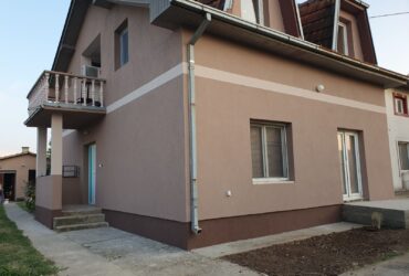 Prodajem kucu u Dobanovcima