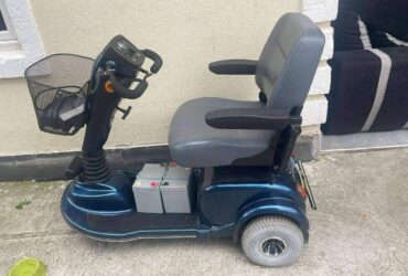 Invalidski skuter elektricni