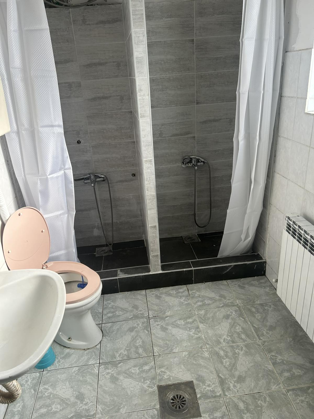 Izdajem smestaj za radnike Dobanovci-Surcin