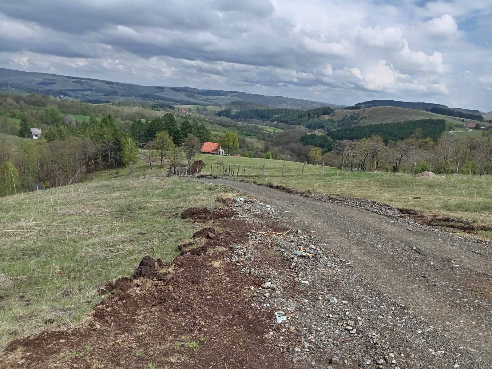 Prodajem placeve Divcibare-Tometino polje