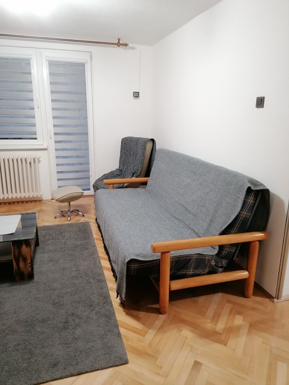 IZDAJEM STAN U DUVANISTU KOD RODA TRZNOG CENTRA