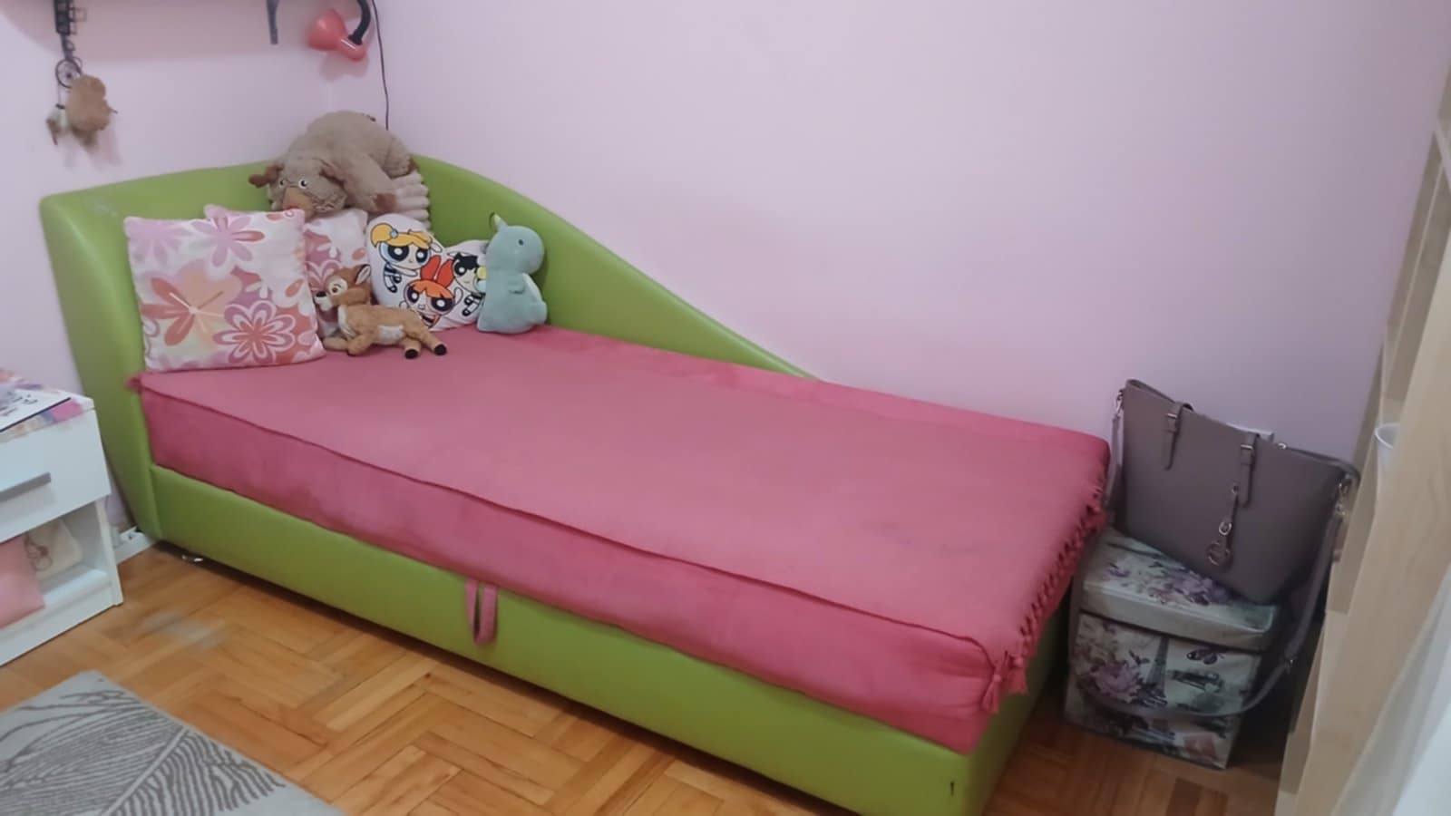Krevet za devojčice