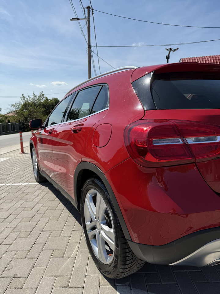Mercedes Benz GLA 220 2,2 2015. god
