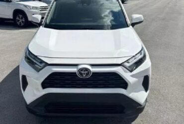 Toyota RAV4 2022 XLE