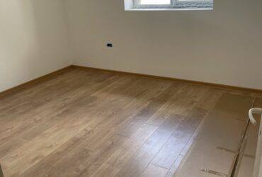 Izdajem dvosoban stan na Tosinom Bunaru