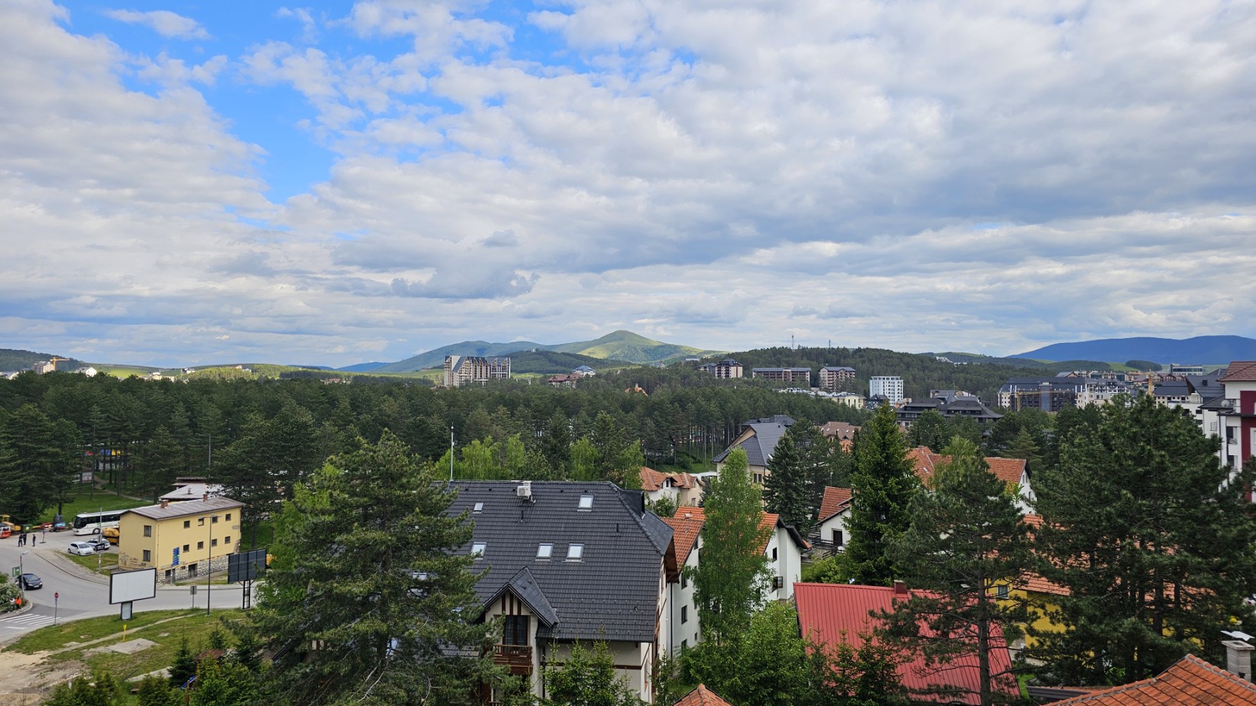 Uži centar stan na prodaju-Zlatibor