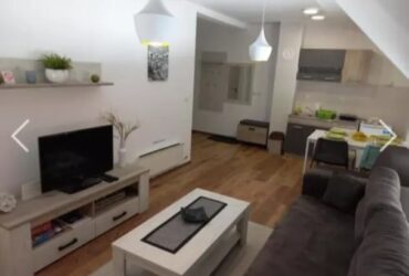 Prodajem apartman u centru Divcibara