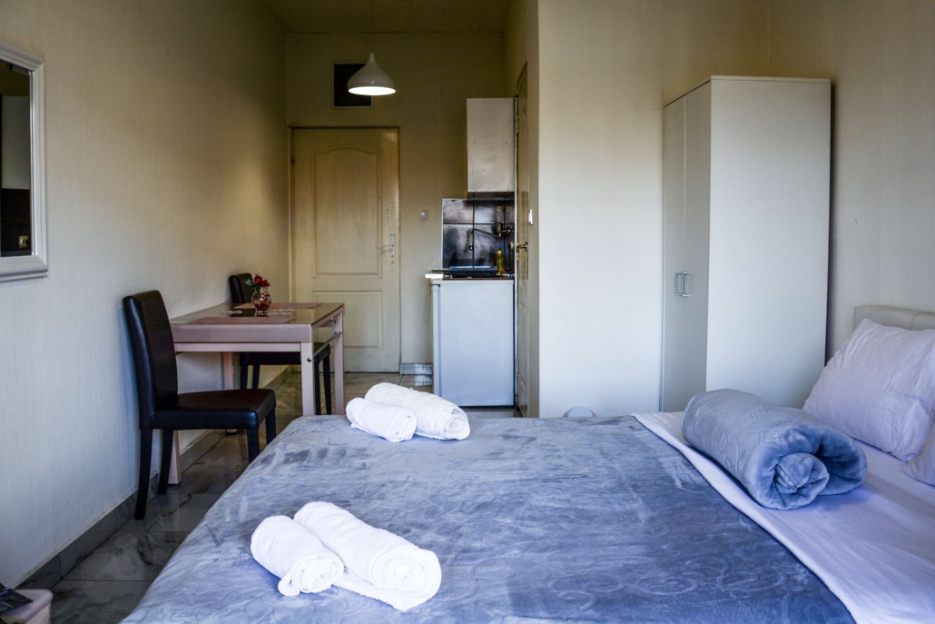 Dvosoban apartman na dan, Ledine