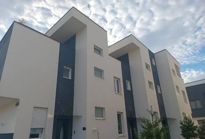 Prodajem luksuznu kucu u Novom Sadu