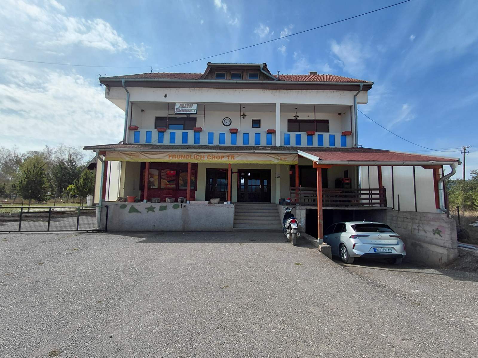 NA PRODAJU STAMBENO-POSLOVNI OBJEKAT