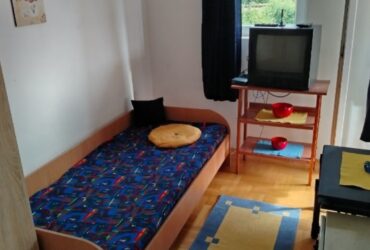 Izdajem stan kod klinickog centra