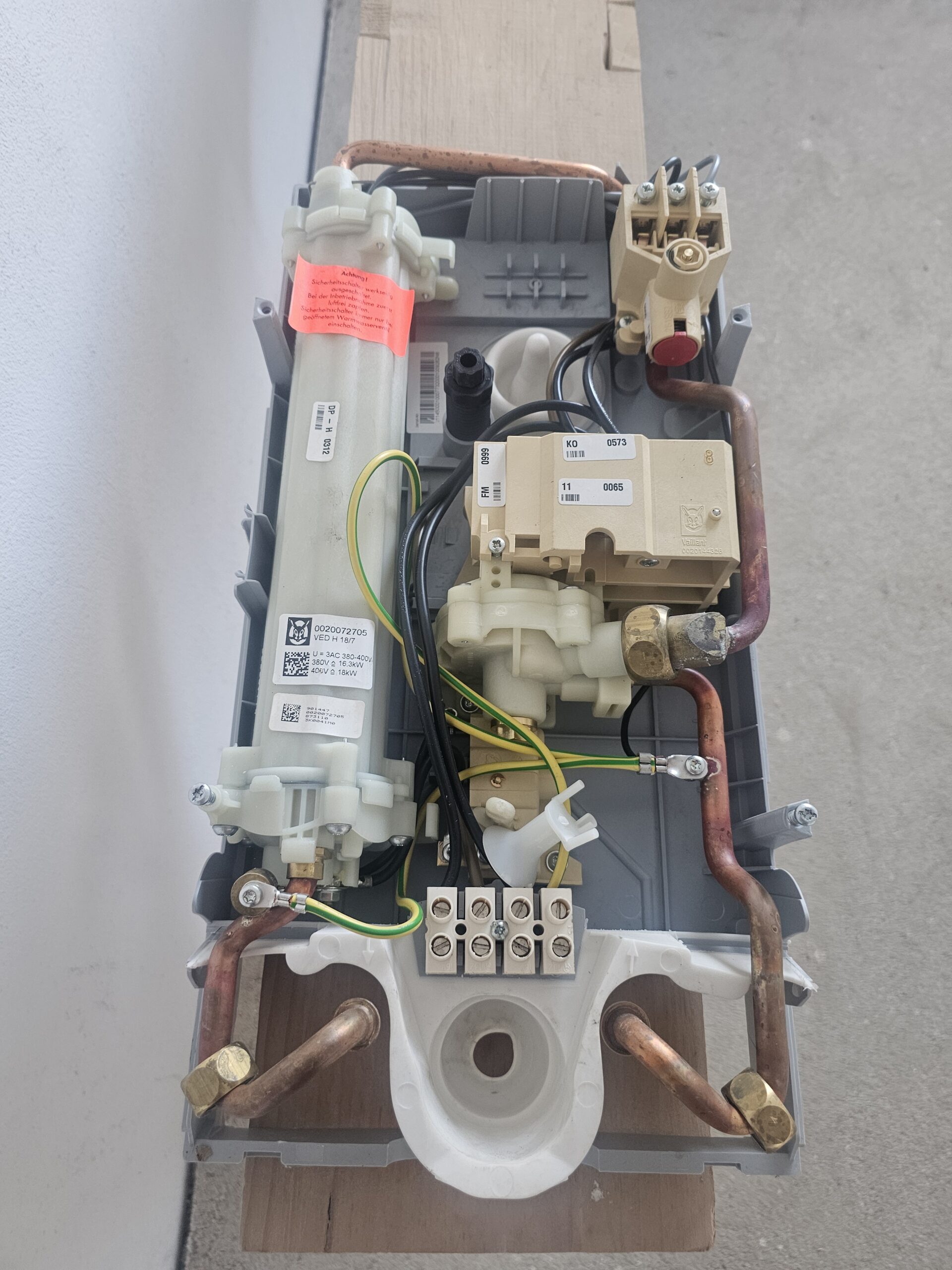 Protocni bojler Vaillant  18kw