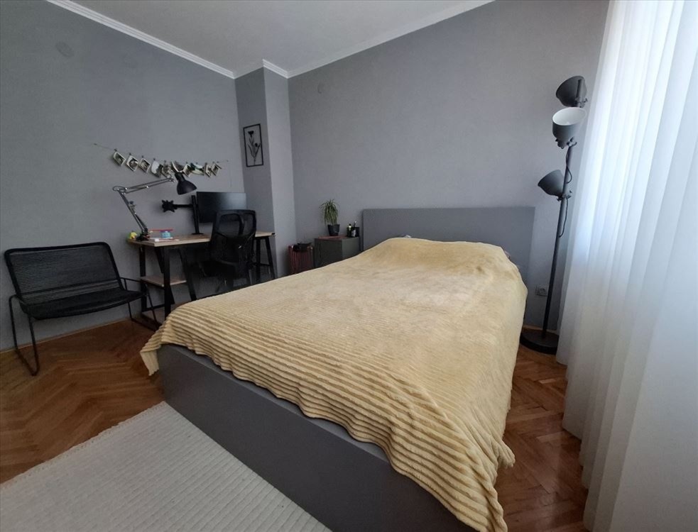 Renoviran, opremljen stan u Erdogliji-Kragujevac