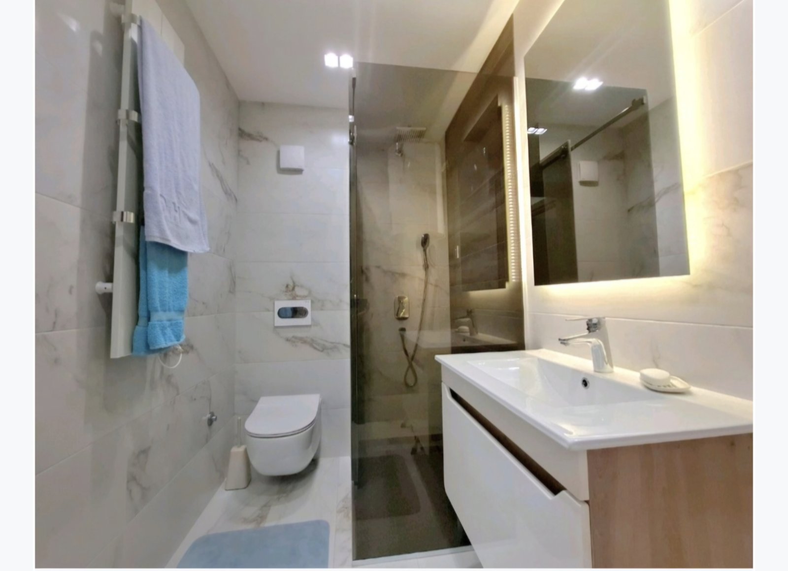 Stan na Zlatiboru , 50m od Mone , 3.0 , parking