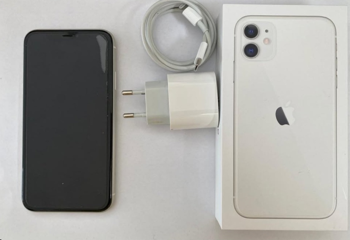 Apple iPhone 11