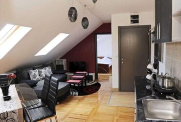 Na prodaju apartman u Kraljevim Cardacima-Kopaonik