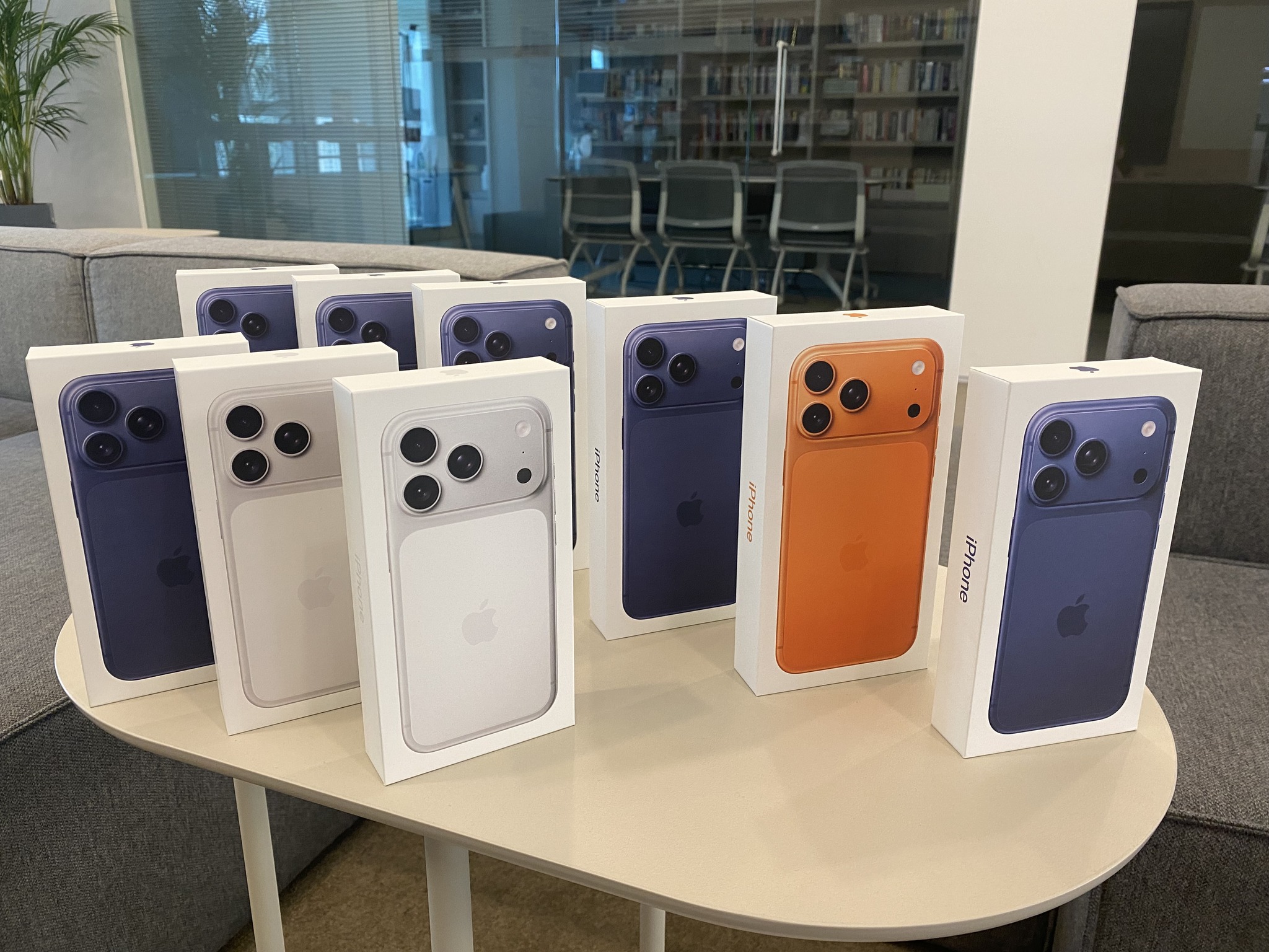Originalno Apple iPhone 17 Pro Max, iPhone 17 Pro, iPhone 17 , iPhone Air , Apple iPhone 16 Pro Max, iPhone 16 Pro