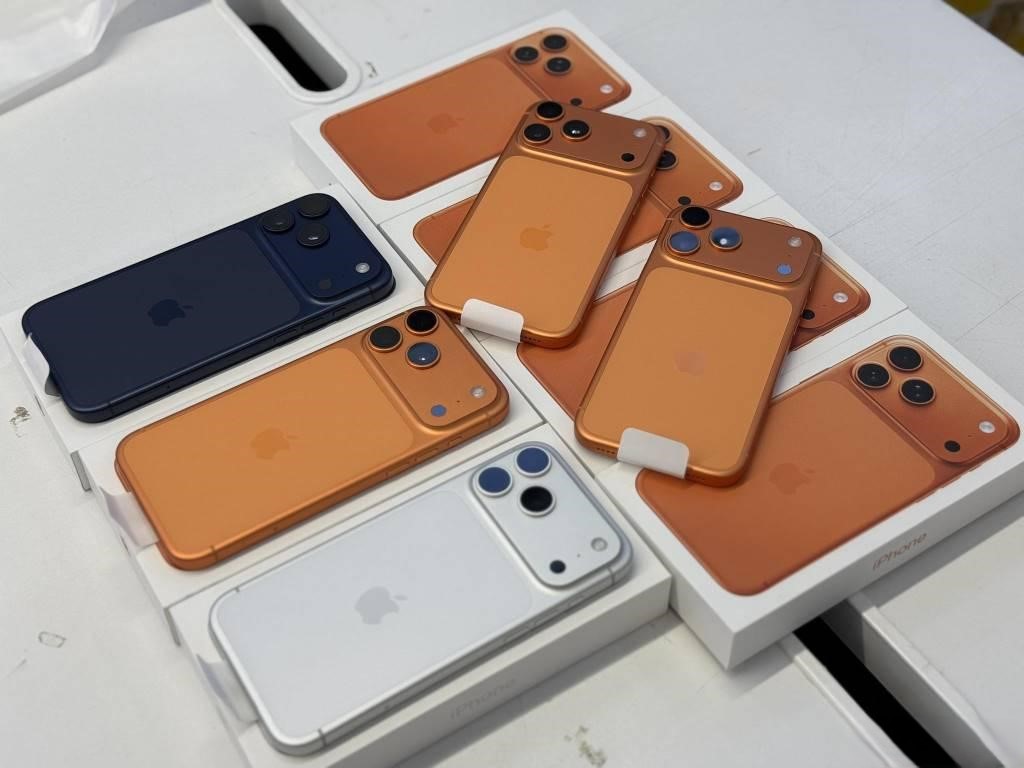 Originalno Apple iPhone 17 Pro Max, iPhone 17 Pro, iPhone 17 , iPhone Air , Apple iPhone 16 Pro Max, iPhone 16 Pro
