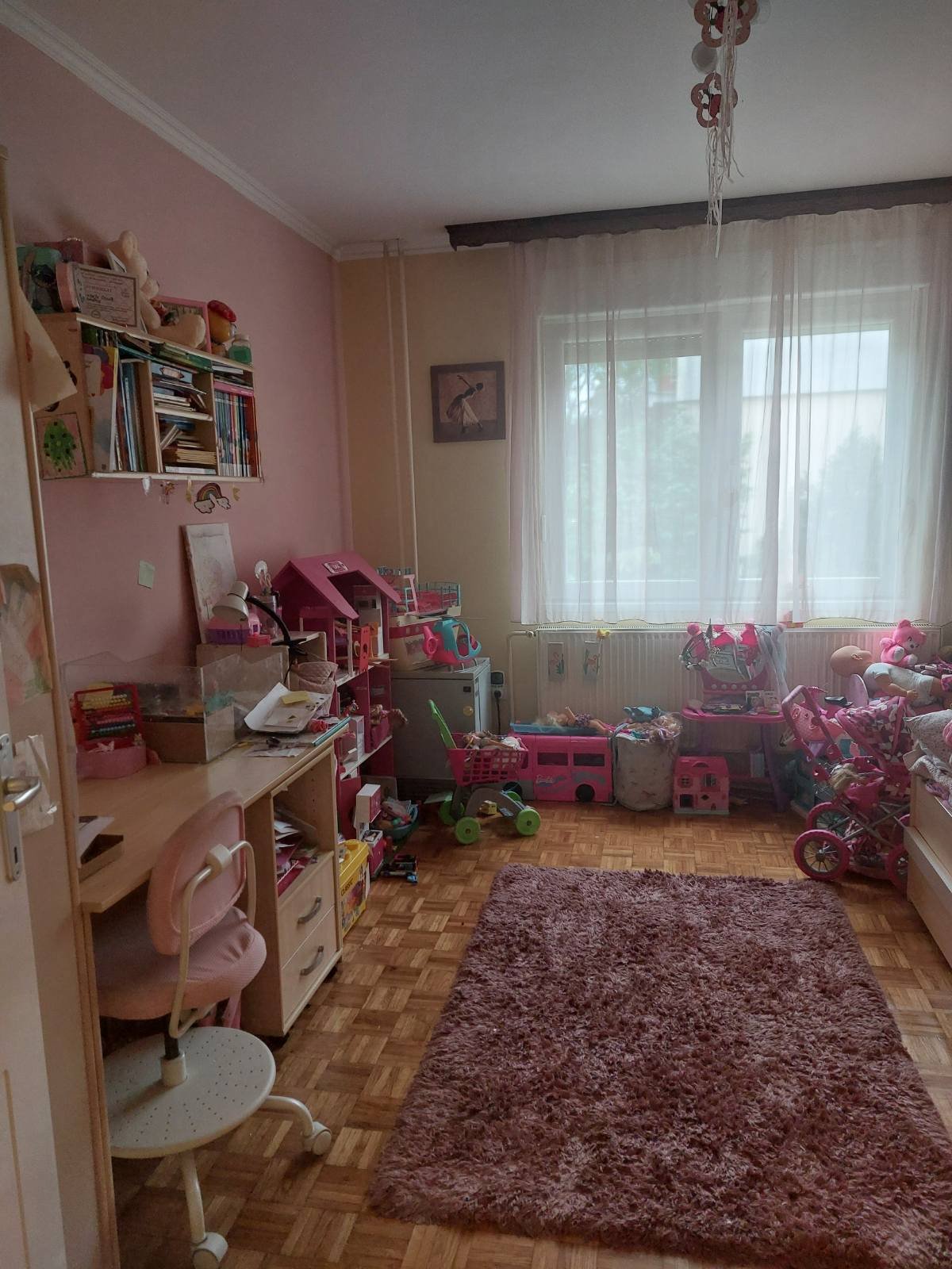 Odlican trosoban stan u Beceju