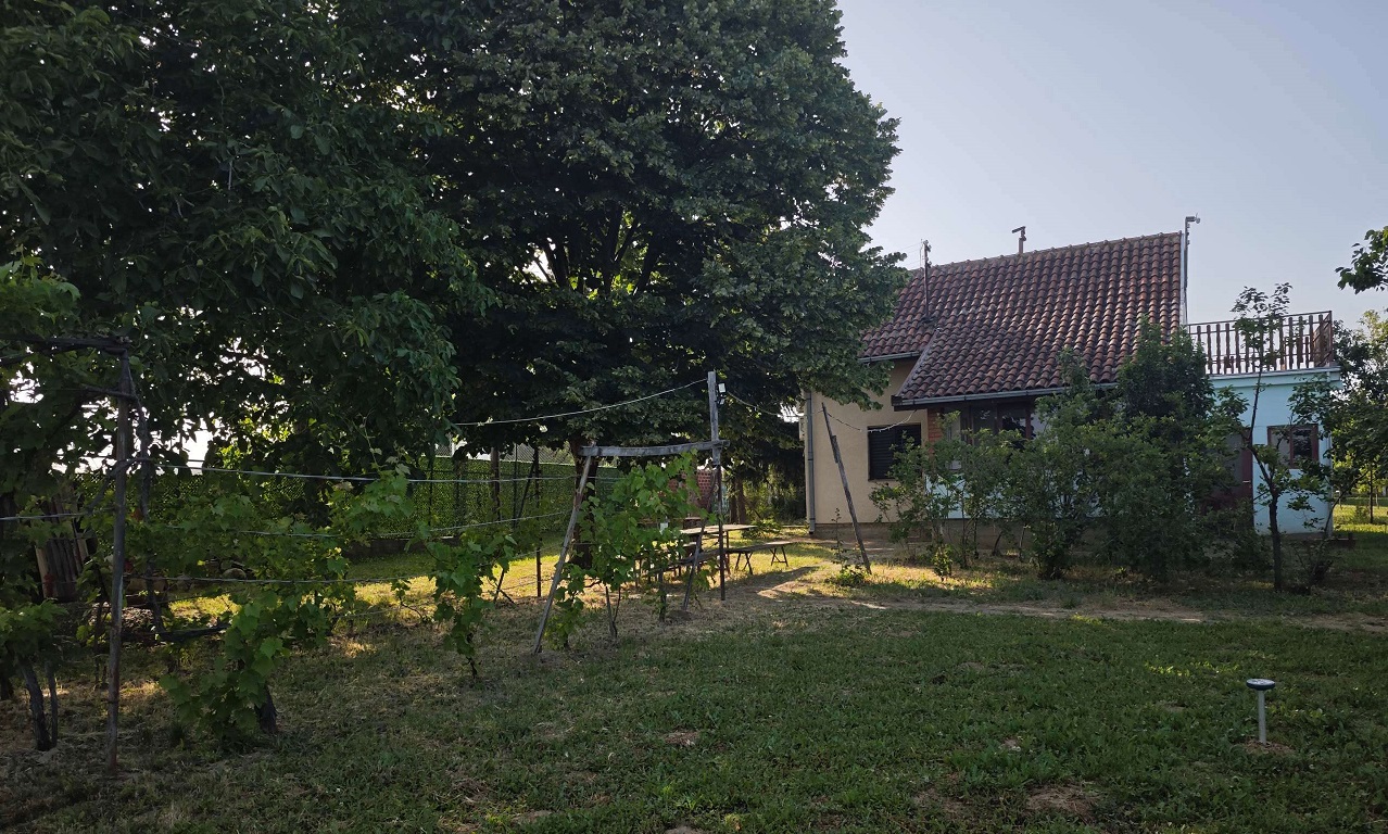 Vikendica sa pogledom na Srem,Irig-Krusedol
