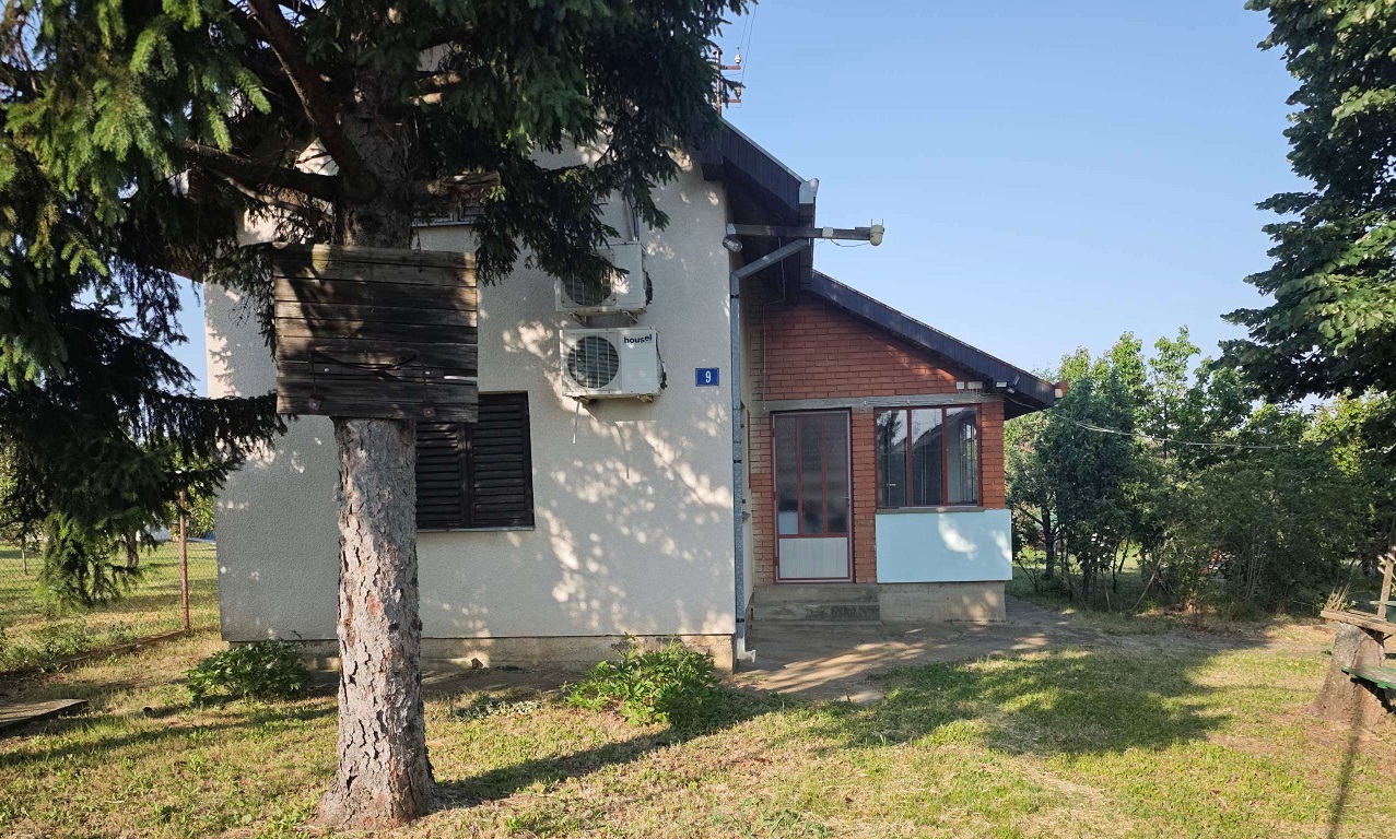 Vikendica sa pogledom na Srem,Irig-Krusedol