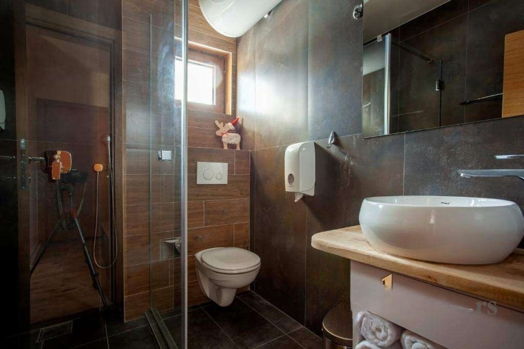 Apartman na Kopaoniku 35m2-Chalet vrhovi Kopaonika,1 sprat,parking,uknjizeno