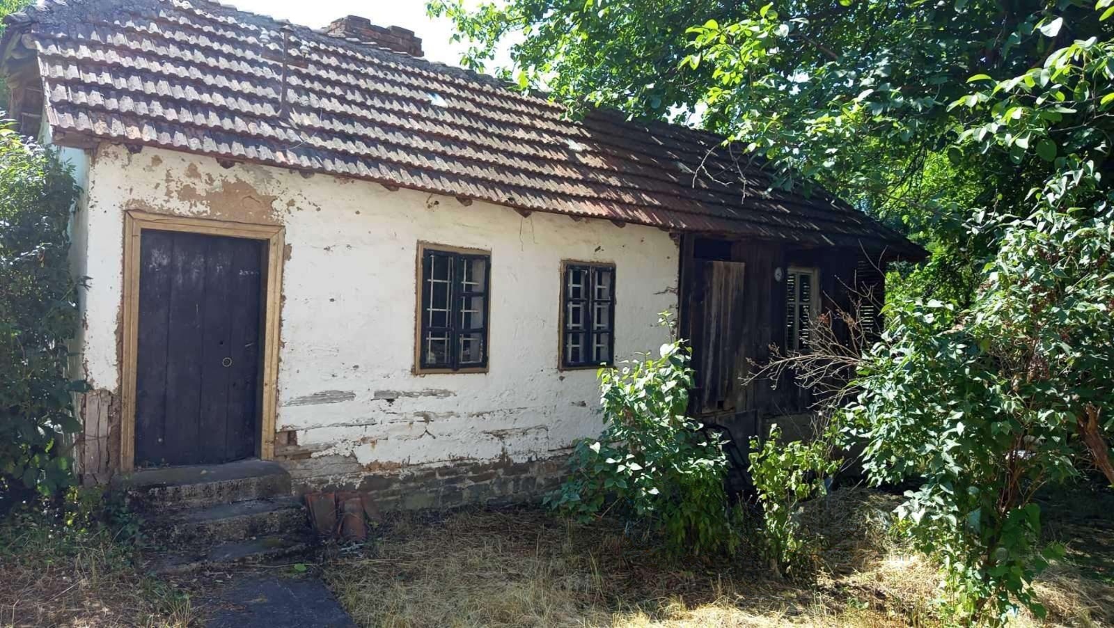 Boljevac-kuca sa okucnicom,1km od centra