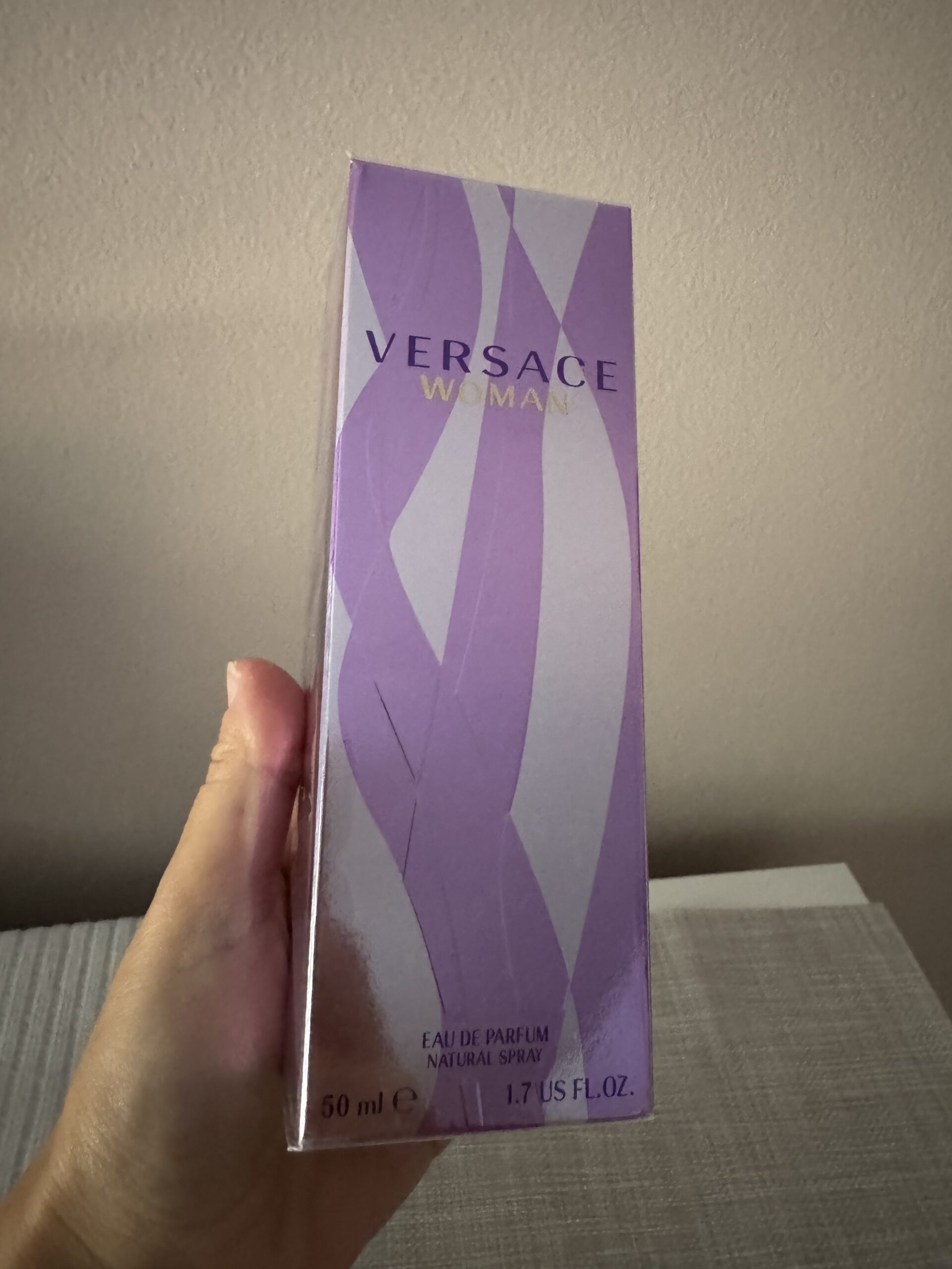 Nov parfem Versace Woman