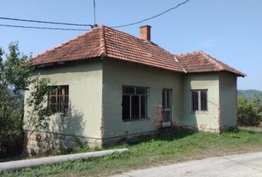 Prodajem kucu Trudelj-Gornji Milanovac