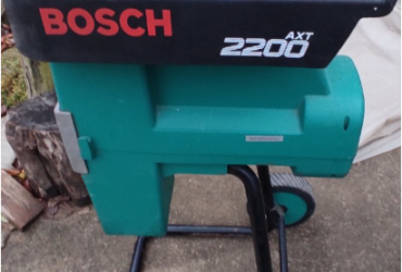 Prodajem seckalicu-drobilicu marke Bosch