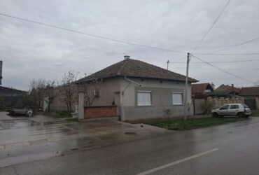 Na prodaju kuca u Novom Beceju